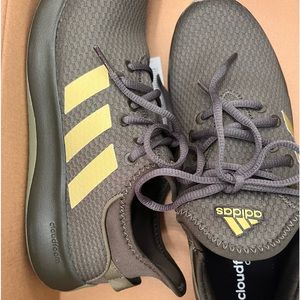 Adidas CLOUDFOAM Pure Shoes.